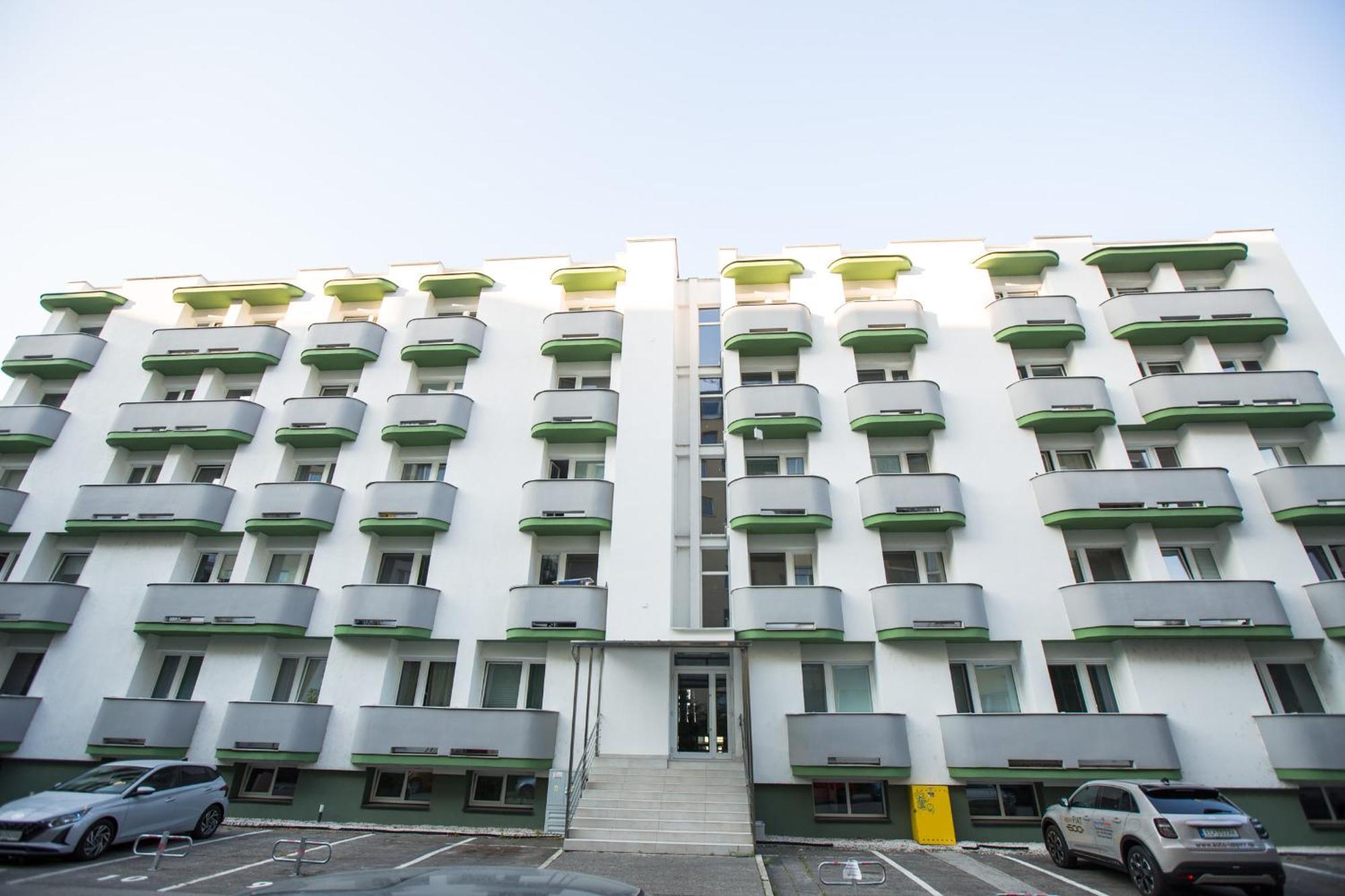 Apartment Near The Ondrej Nepela Winter Stadium Pressburg Exterior foto